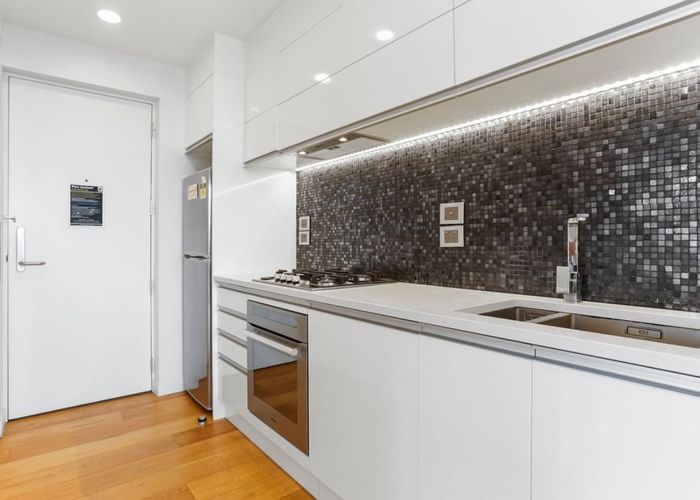  at 605/10 Lion Place, Epsom, Auckland