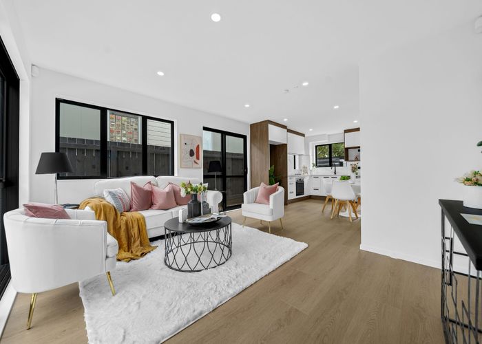  at Lot 5/525 Massey Road, Mangere, Manukau City, Auckland