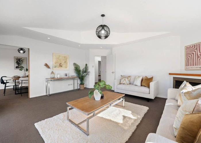  at 2C Braemar Road, Rothesay Bay, Auckland