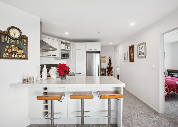  at 2A/84 Gunner Drive, Te Atatu Peninsula, Waitakere City, Auckland