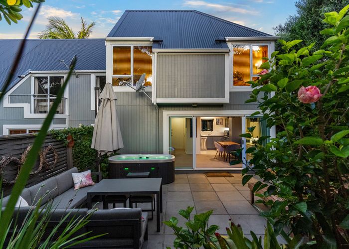  at 1/33 School Road, Kingsland, Auckland