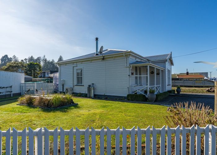  at 2 Miriama Street, Taumarunui