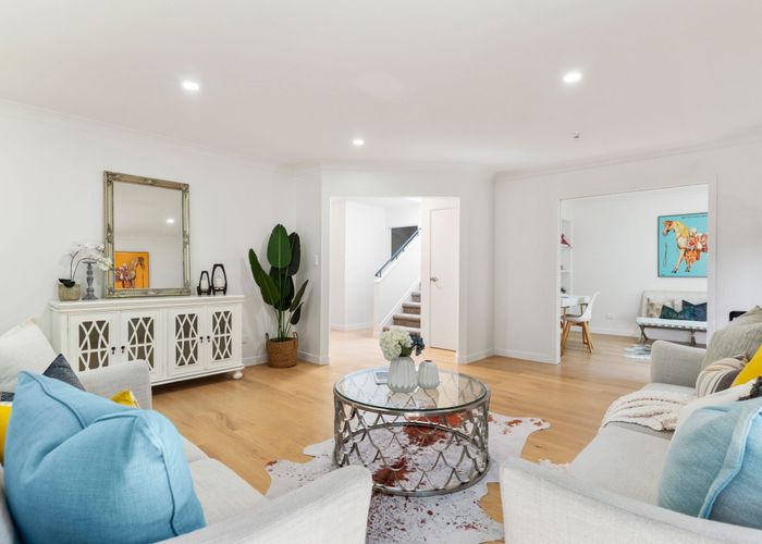  at 2/5 Jutland Street, Mairangi Bay, Auckland