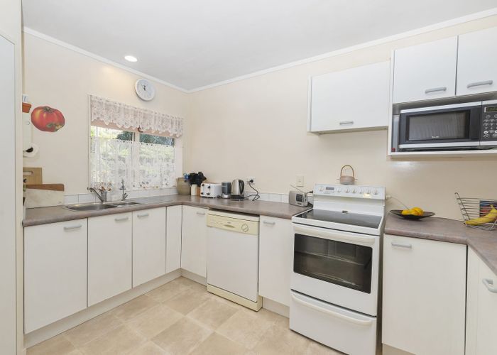  at 29 Milan Drive, Glen Eden, Auckland