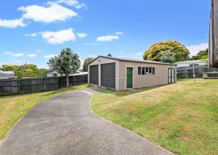  at 14 Yearsley Place, Manurewa, Manukau City, Auckland