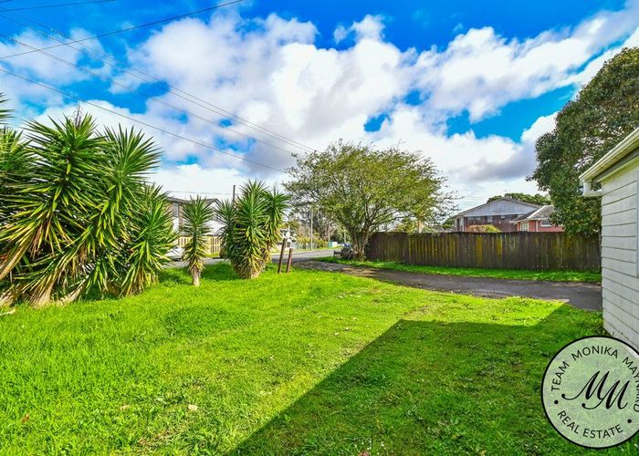  at 1/300 Panama Road, Mount Wellington, Auckland City, Auckland