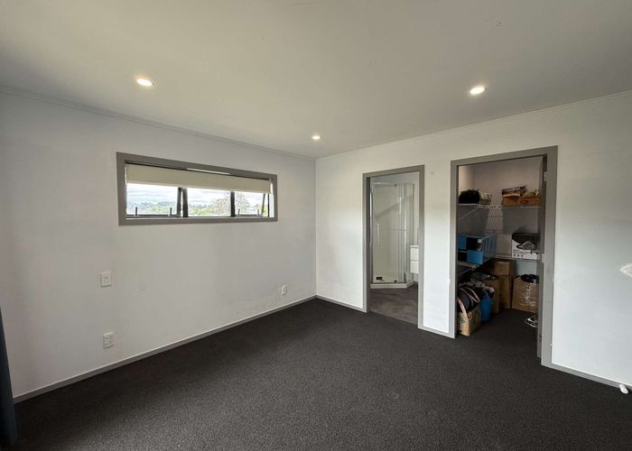  at 34d/4 Speargrass Grove, Timberlea, Upper Hutt, Wellington
