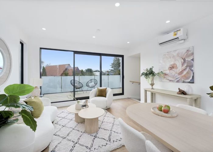  at Lot 4/6 Shakespeare Road, Milford, North Shore City, Auckland