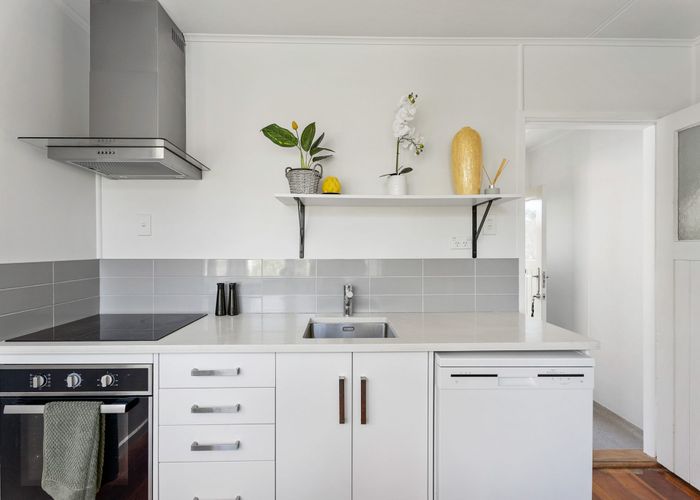  at 27 Kowhatu Road, One Tree Hill, Auckland City, Auckland