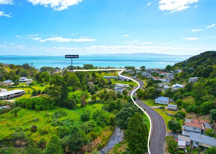  at 5 Strange Road, Waiomu