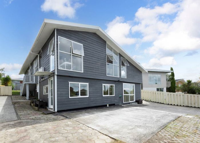  at 20 Rosewarne Crescent, Glendene, Waitakere City, Auckland