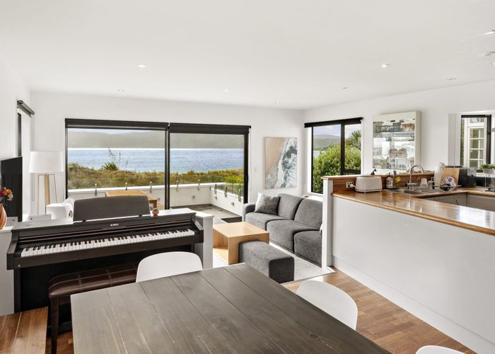  at 191 Marine Parade, Seatoun, Wellington