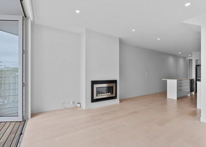  at 8/83 Hinemoa Street, Birkenhead, North Shore City, Auckland