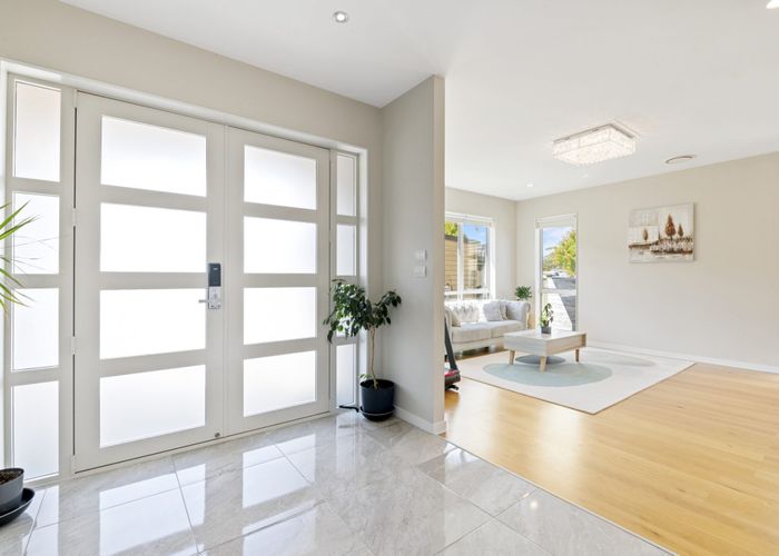  at 42  Travis View Drive, Fairview Heights, North Shore City, Auckland