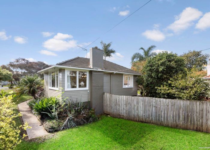  at 8 Sloane Street, Glen Innes, Auckland City, Auckland
