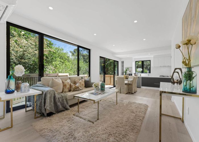 at 16D Downing Street, Glenfield, Auckland
