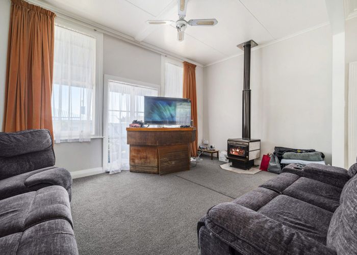  at 185 Hakiaha St (State Highway, 4), TAUMARUNUI