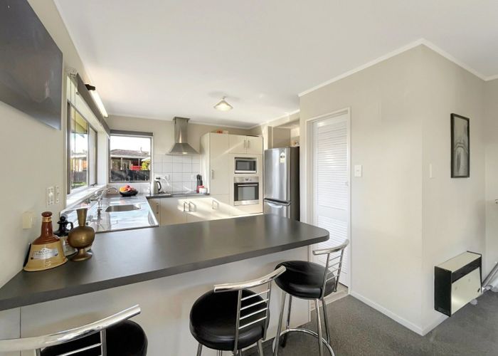  at 6 Caulfield Place, Awapuni, Palmerston North, Manawatu / Whanganui