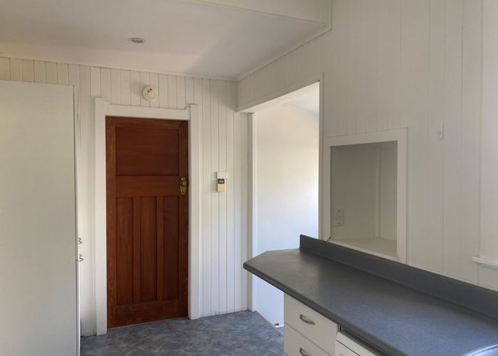  at 8a Heath Grove, Waiwhetu, Lower Hutt, Wellington