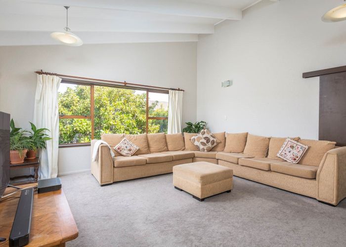  at 15 Montclair Rise, Browns Bay, Auckland