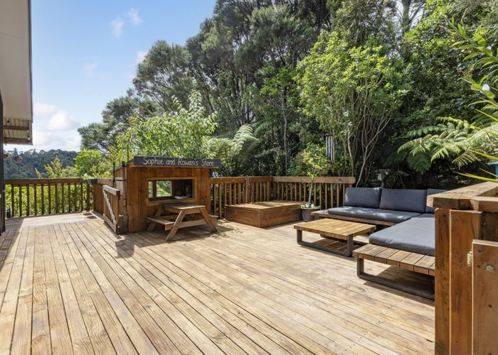  at 198 Scenic Drive, Titirangi, Waitakere City, Auckland