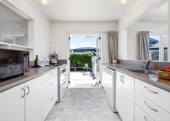  at 18 Duncan Avenue, Te Atatu South, Auckland