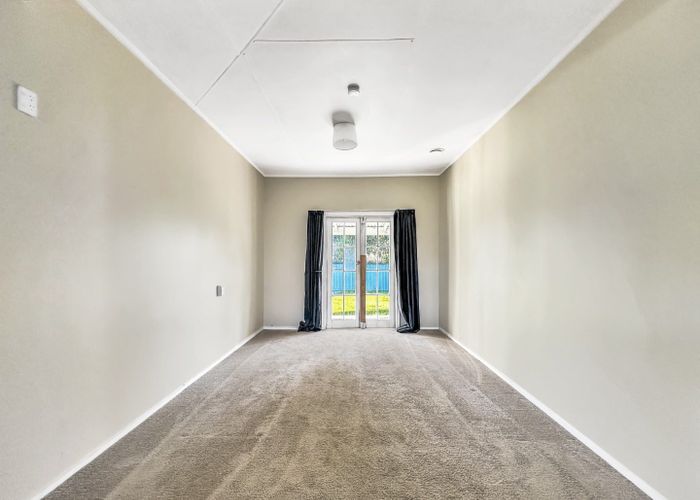  at 18 Karaka Street, Castlecliff, Whanganui, Manawatu / Whanganui