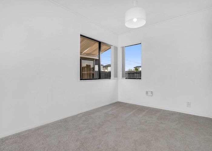  at 2/30 Gloucester Road, Manurewa, Manukau City, Auckland