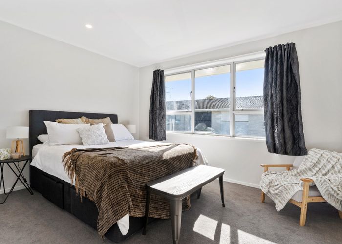  at 1/25 Riverview Road, Panmure, Auckland