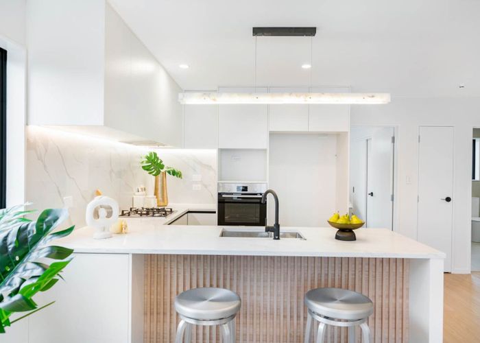  at 31D Kurnell Drive, Botany Downs, Auckland