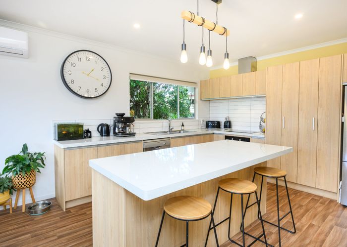  at 28 Summerhill Drive, Fitzherbert, Palmerston North