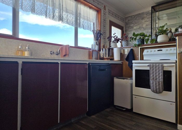  at 75 Tuckers Road, Redwood, Christchurch City, Canterbury