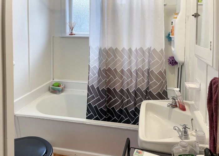  at 7 Ripeka Way, Moera, Lower Hutt, Wellington