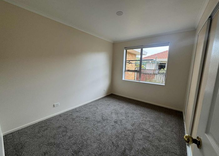 at 1 Swanson Oaks, Swanson, Waitakere City, Auckland