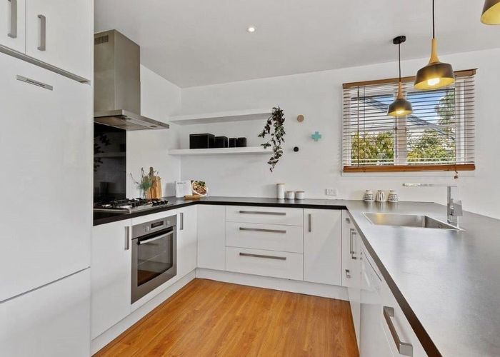  at 225 Knowles Street, St. Albans, Christchurch City, Canterbury