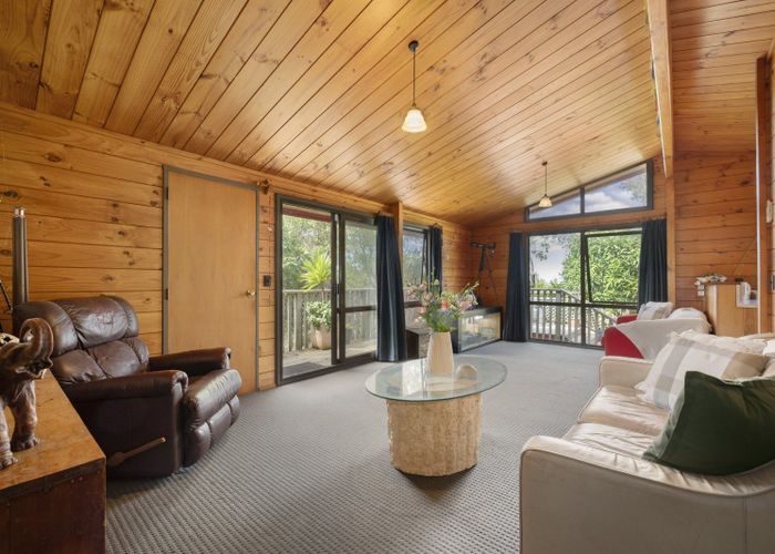  at 6A Jacaranda Grove, Maungaraki, Lower Hutt, Wellington