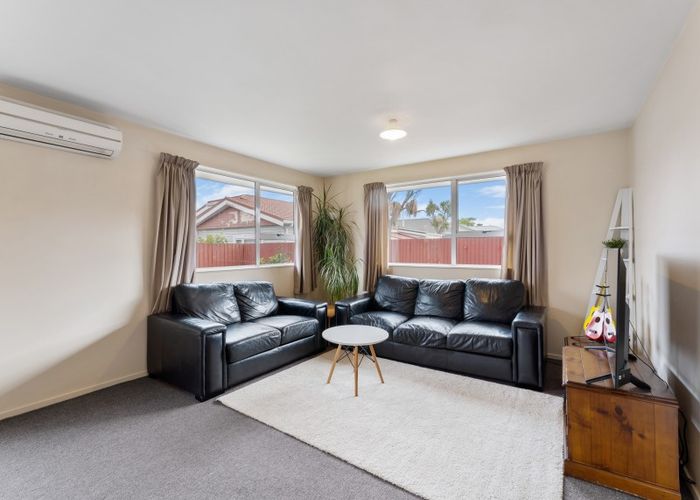  at 2/676 Gloucester Street, Linwood, Christchurch