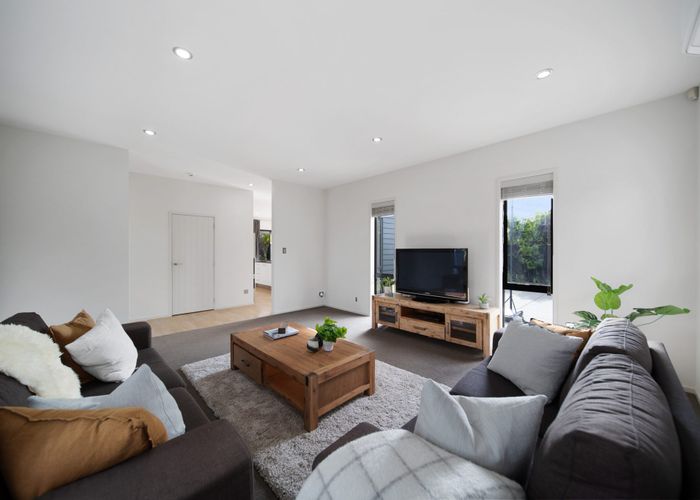  at 3 Rivoli PL, Karaka, Papakura