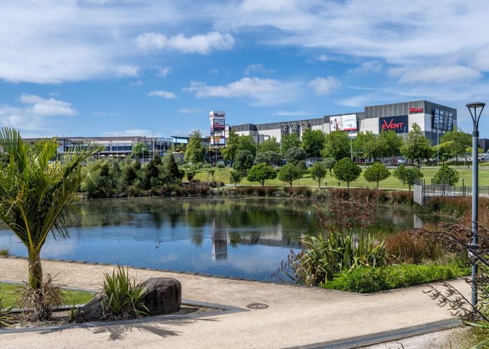  at 506/1 Rose Garden Lane, Albany, North Shore City, Auckland
