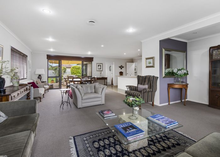  at 15 Wroxton Place, Waiuku, Waiuku