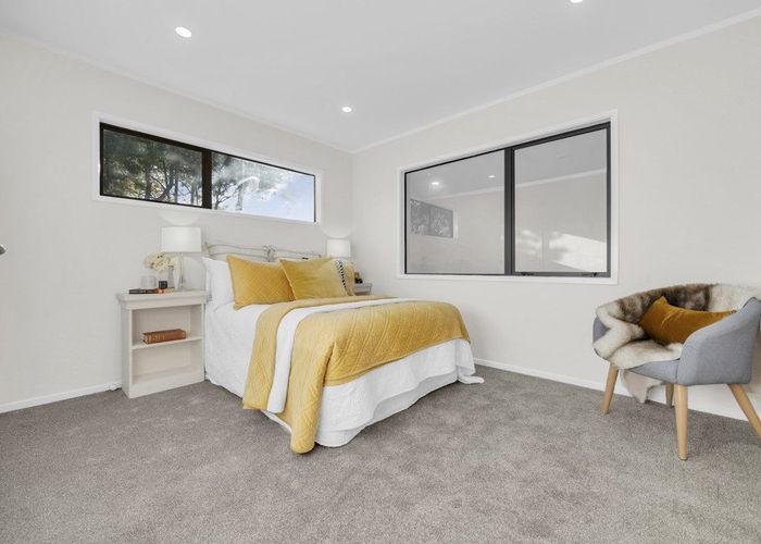  at 200 Mahia Road, Weymouth, Auckland