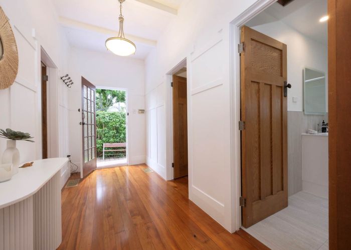  at 27 Hardington Street, Onehunga, Auckland City, Auckland