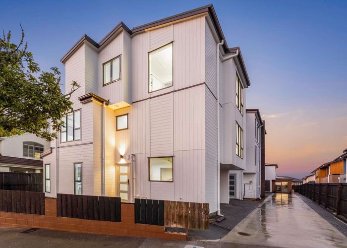  at 72C Taylor Street, Blockhouse Bay, Auckland City, Auckland