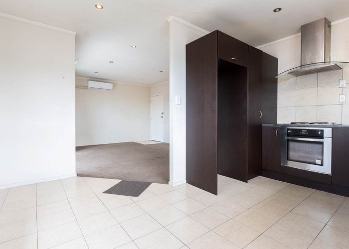  at 8/30 Princes Street East, Otahuhu, Auckland City, Auckland