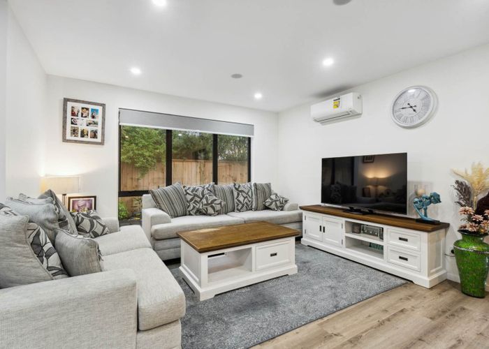  at 43F Beach Road, Papakura, Papakura, Auckland