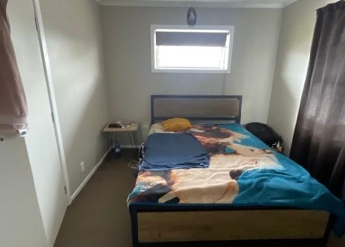 at 6 Scanlen Terrace, Kelston, Waitakere City, Auckland