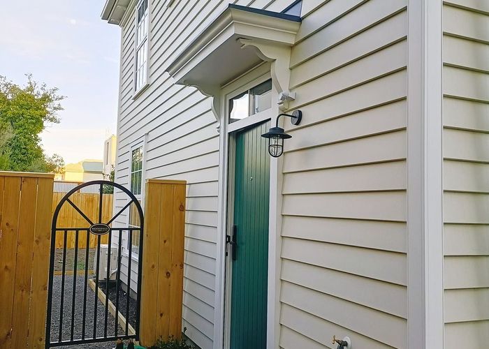  at 1/17 Ely Street, City Centre, Christchurch City, Canterbury
