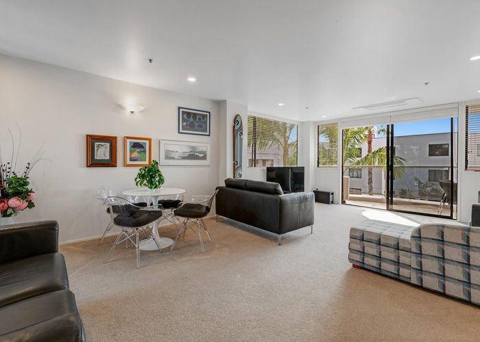  at 3A/171 Hurstmere Road, Takapuna, North Shore City, Auckland