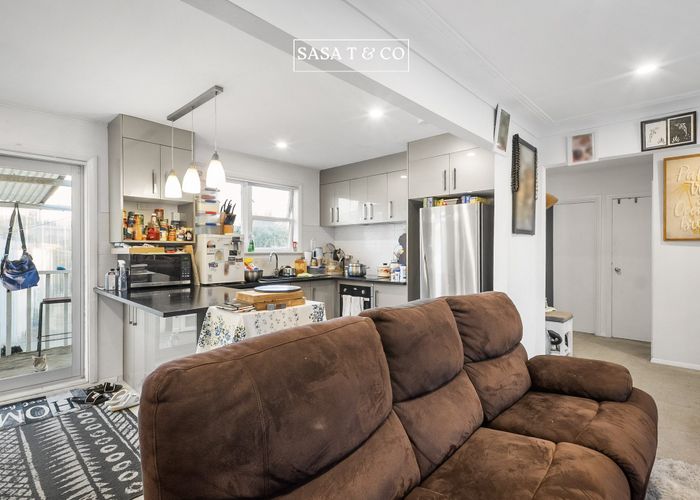  at 8 Julian Place, Otara, Manukau City, Auckland