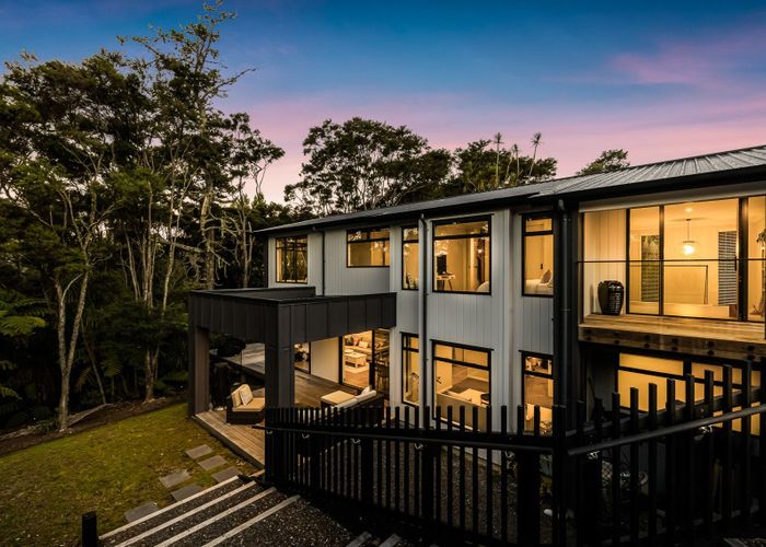  at 13A Roland Road, Greenhithe, North Shore City, Auckland